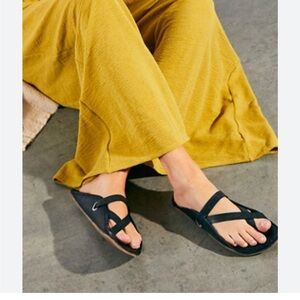 Free People Black Leather Slip On Slide Sandal 41 / 11 Neutral Minimalist Boho